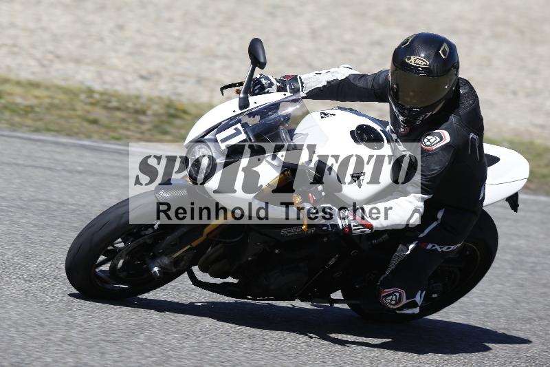 /07 09.04.2026 Cornu Master School ADR/Gruppe blau/1